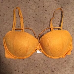 VS PINK Yellow Lace Date Push-Up Bra, 36-DD NWOT